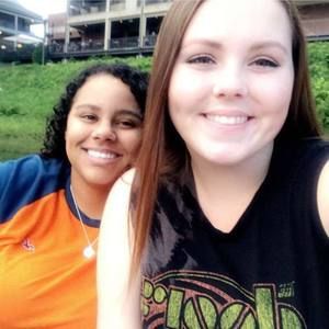 Meet your Posher, Claire